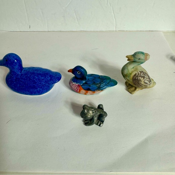 Vintage collection of an animals. 3 ceramic ducks and 1 pewter frog. - Picture 2 of 12
